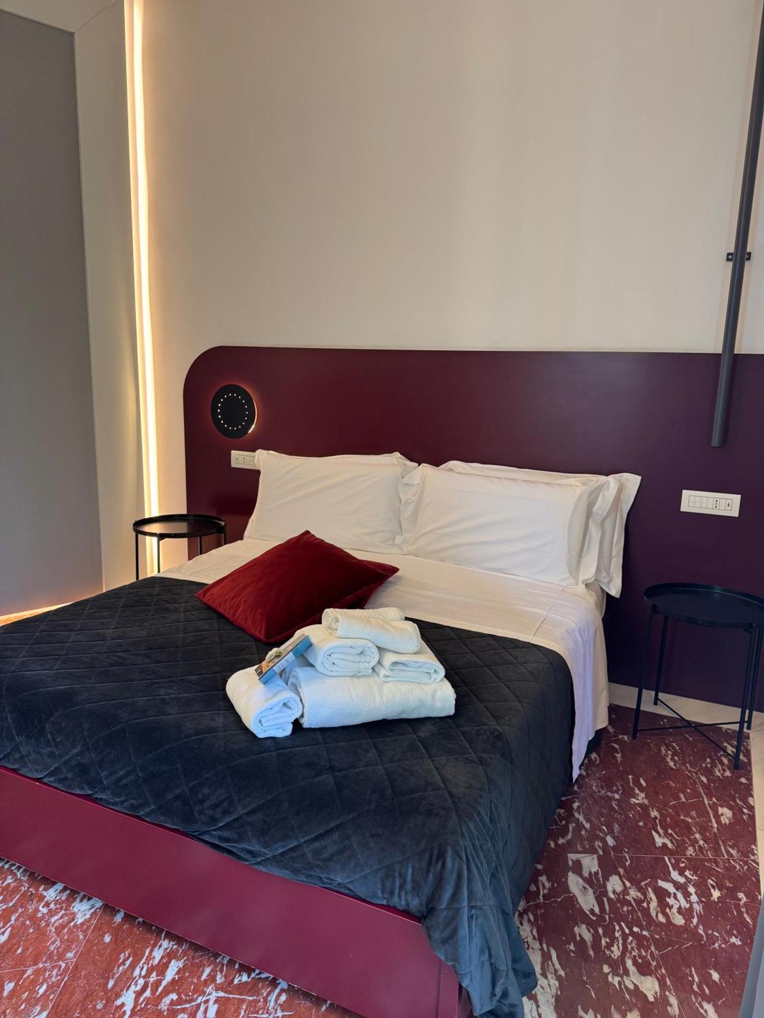 Rettifilo 311 Hotel Napels Buitenkant foto