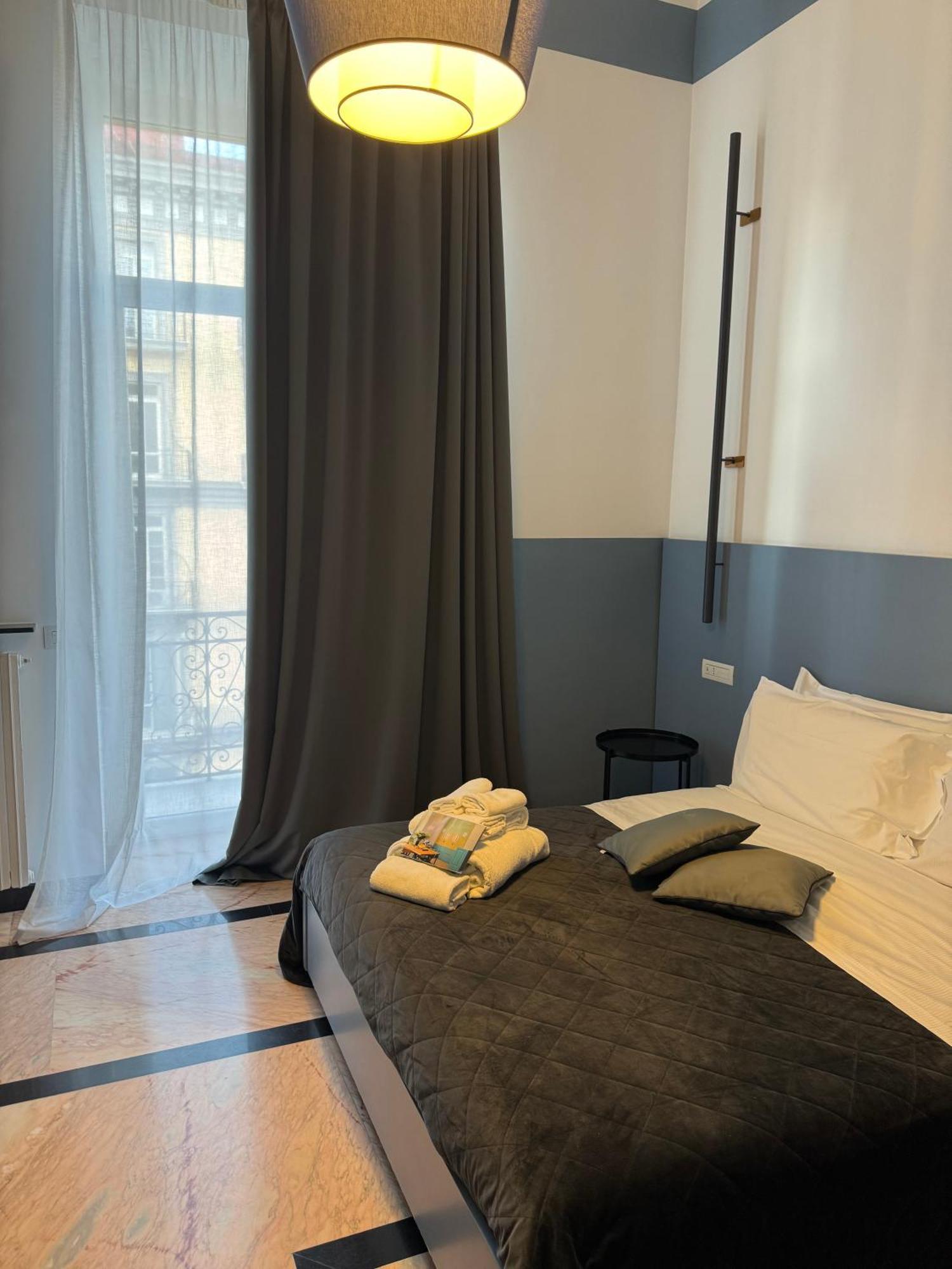 Rettifilo 311 Hotel Napels Buitenkant foto