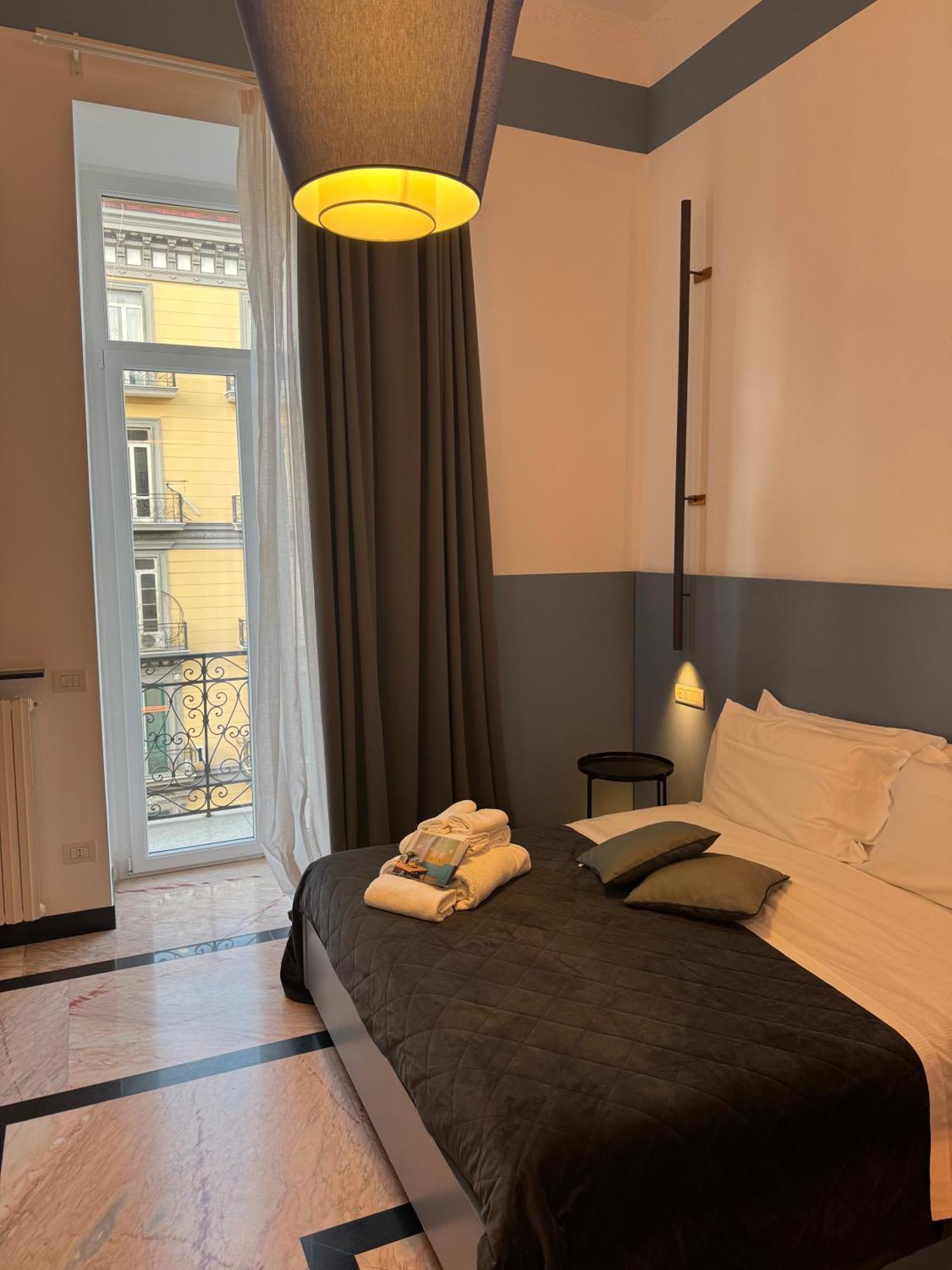 Rettifilo 311 Hotel Napels Buitenkant foto