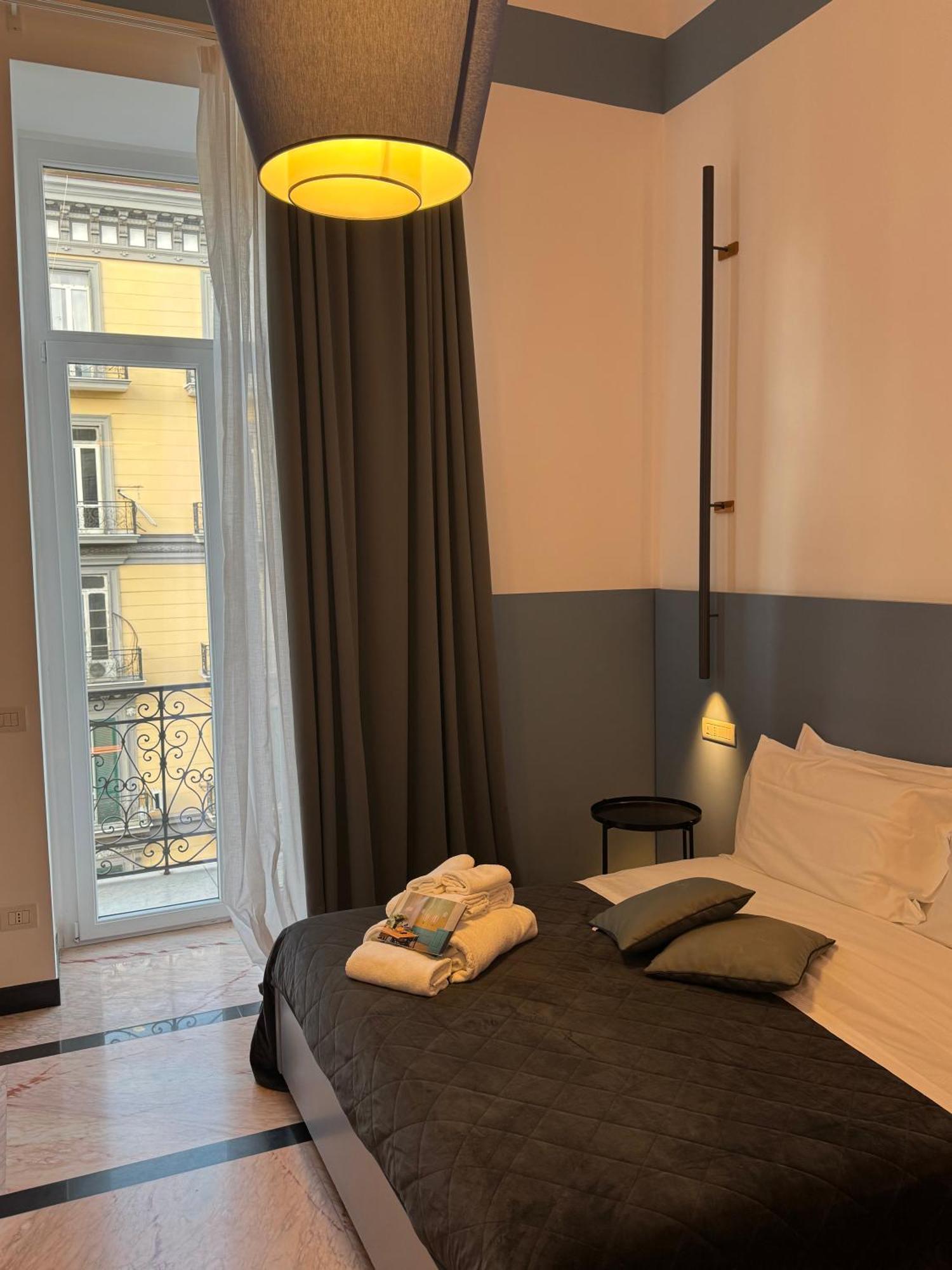 Rettifilo 311 Hotel Napels Buitenkant foto