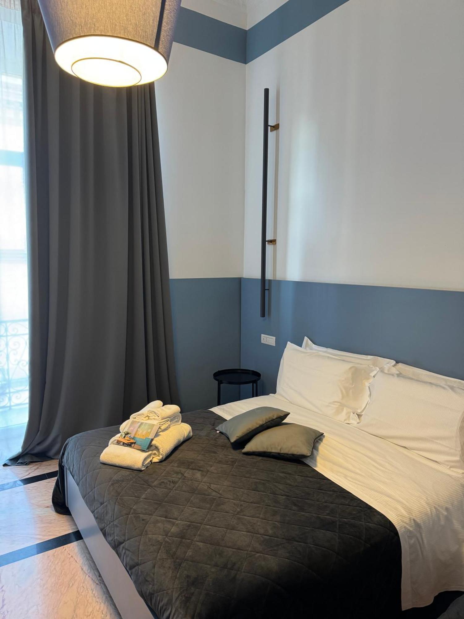 Rettifilo 311 Hotel Napels Buitenkant foto