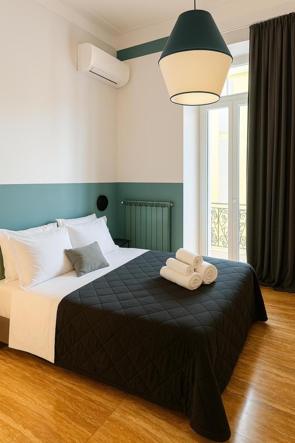 Rettifilo 311 Hotel Napels Buitenkant foto